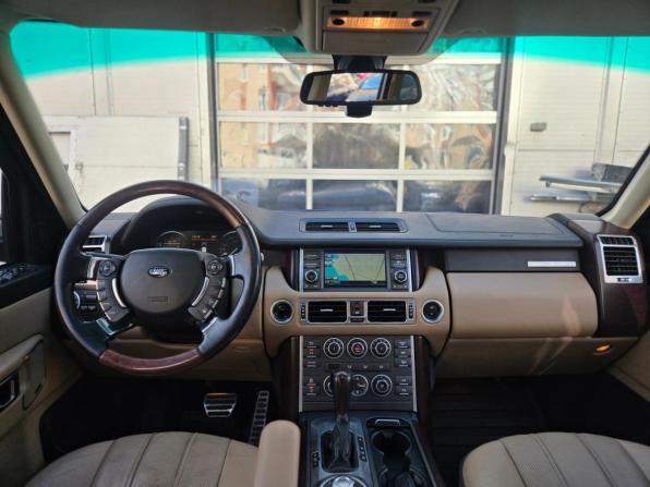 Land Rover Range Rover III Рестайлинг 2 с пробегом 2010 года, цена 1 349 000 рублей, 285000 км, внедорожник, Автокод Объявления