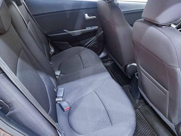 Kia Rio III Рестайлинг с пробегом 2016 года, цена 1 083 000 рублей, 114050 км, хэтчбек, Автокод Объявления