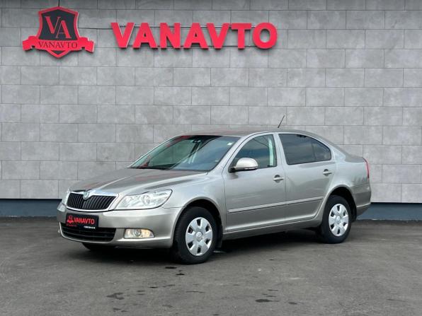 Skoda Octavia II (A5) Рестайлинг с пробегом 2012 года, цена 760 000 рублей, 246450 км, лифтбек, Автокод Объявления