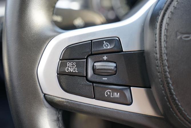 BMW 5 серии VII (G30/G31/G38) с пробегом 2017 года, цена 3 140 000 рублей, 122623 км, седан, Автокод Объявления