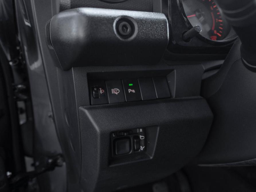 Suzuki Jimny IV Москва  - изображение 20