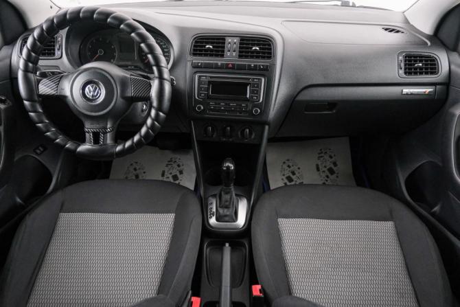 Volkswagen Polo V с пробегом 2013 года, цена 829 000 рублей, 220000 км, седан, Автокод Объявления