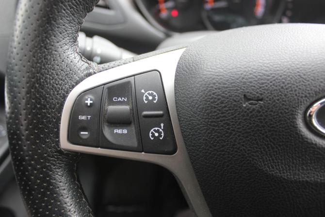 Lada (ВАЗ) Vesta I с пробегом 2021 года, цена 1 097 000 рублей, 145074 км, универсал, Автокод Объявления