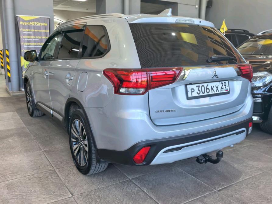 Mitsubishi Outlander III Рестайлинг 3 Стерлитамак  - изображение 4