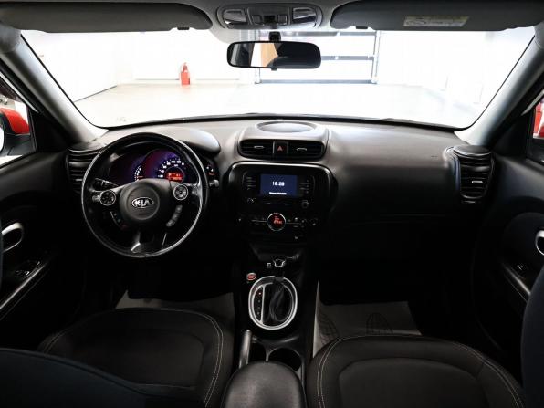Kia Soul II Рестайлинг с пробегом 2018 года, цена 1 294 000 рублей, 155276 км, хэтчбек, Автокод Объявления