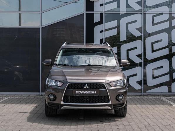 Mitsubishi Outlander II Рестайлинг с пробегом 2010 года, цена 1 359 000 рублей, 184035 км, внедорожник, Автокод Объявления