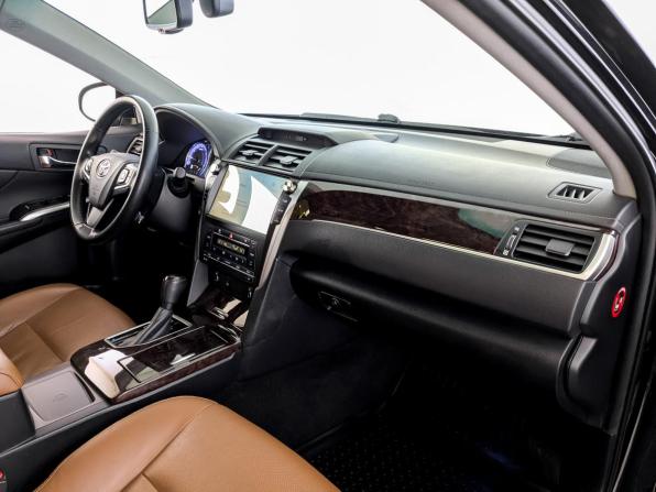 Toyota Camry VII (XV50) Рестайлинг 2 с пробегом 2017 года, цена 2 125 000 рублей, 158268 км, седан, Автокод Объявления