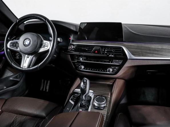 BMW 5 серии VII (G30/G31/G38) с пробегом 2018 года, цена 4 399 000 рублей, 91000 км, седан, Автокод Объявления