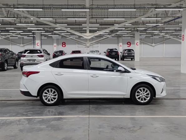 Hyundai Solaris II Рестайлинг с пробегом 2021 года, цена 1 119 000 рублей, 215158 км, седан, Автокод Объявления