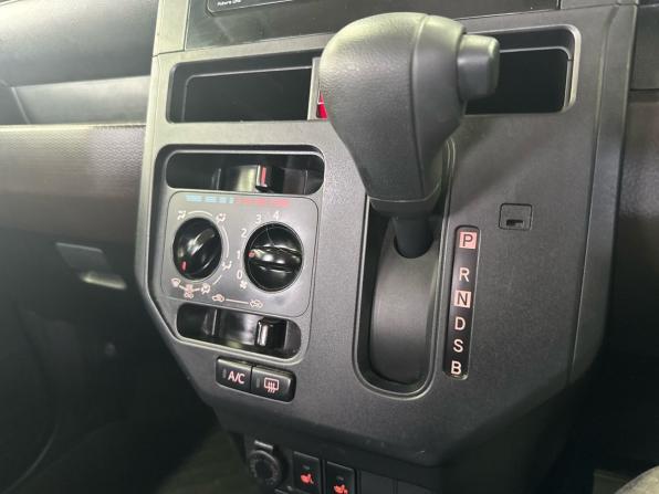 Toyota Roomy I Рестайлинг с пробегом 2021 года, цена 1 239 000 рублей, 62000 км, микровэн, Автокод Объявления