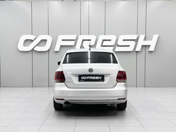 Volkswagen Polo V Рестайлинг с пробегом 2016 года, цена 1 180 000 рублей, 216837 км, седан, Автокод Объявления
