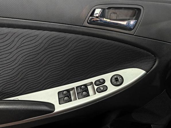 Hyundai Solaris I с пробегом 2012 года, цена 749 000 рублей, 169360 км, седан, Автокод Объявления