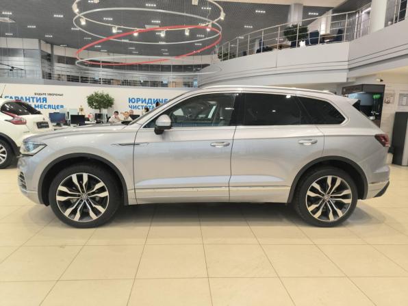 Volkswagen Touareg III с пробегом 2020 года, цена 4 950 000 рублей, 81898 км, внедорожник, Автокод Объявления