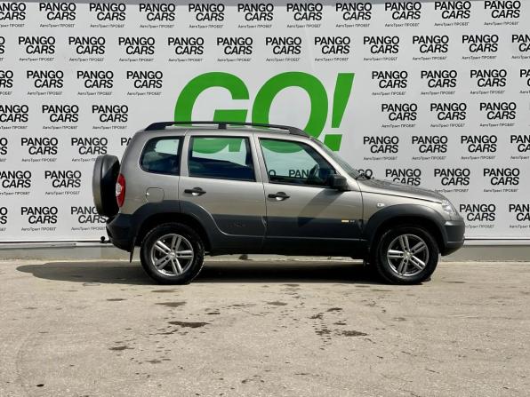 Chevrolet Niva I Рестайлинг с пробегом 2016 года, цена 735 000 рублей, 84000 км, внедорожник, Автокод Объявления