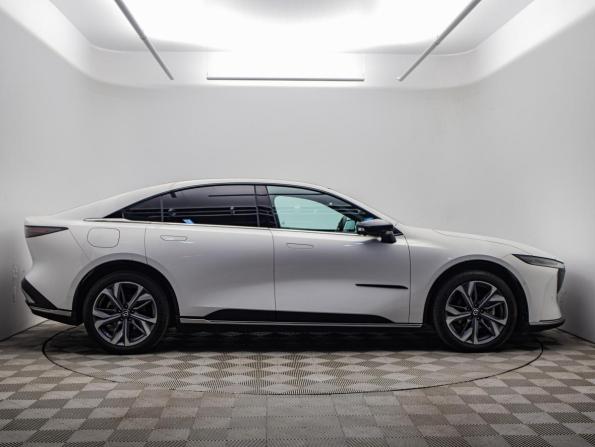 Mazda EZ-6 с пробегом 2025 года, цена 3 695 000 рублей, 27932 км, лифтбек, Автокод Объявления