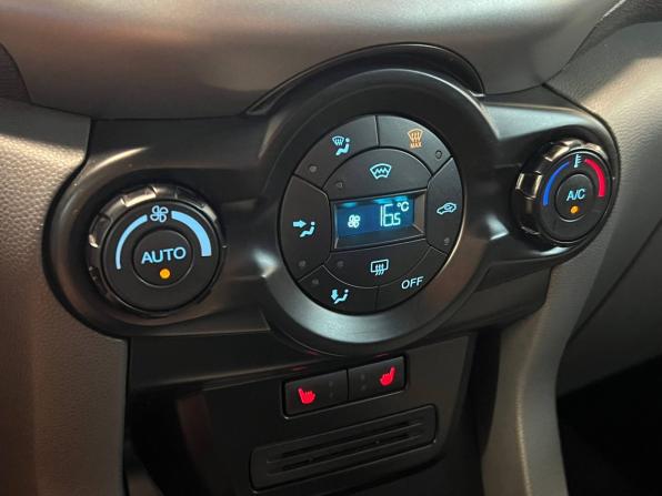 Ford EcoSport II с пробегом 2015 года, цена 1 080 000 рублей, 129316 км, внедорожник, Автокод Объявления