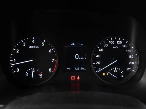 Hyundai Solaris II с пробегом 2018 года, цена 1 173 500 рублей, 128190 км, седан, Автокод Объявления