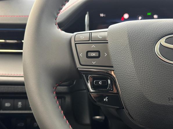 Toyota Camry IX (XV80) China Market Рестайлинг с пробегом 2026 года, цена 4 550 000 рублей, 15 км, седан, Автокод Объявления