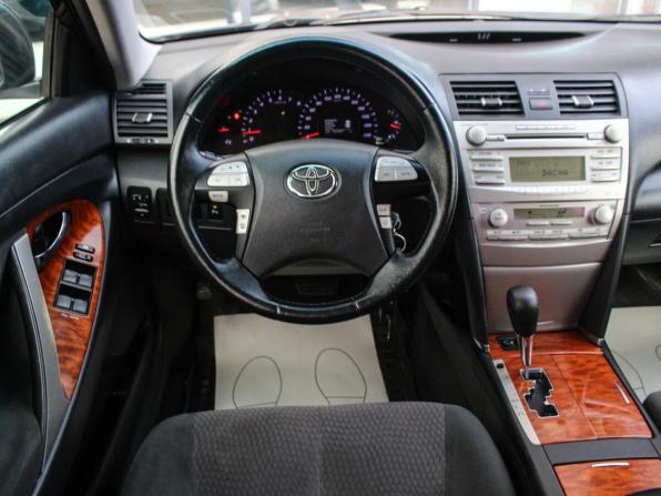 Toyota Camry VI (XV40) Рестайлинг с пробегом 2011 года, цена 1 040 000 рублей, 264850 км, седан, Автокод Объявления