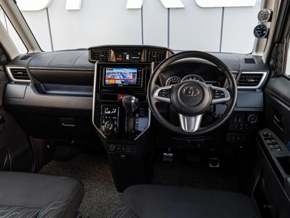 Toyota Tank I с пробегом 2018 года, цена 990 000 рублей, 111247 км, микровэн, Автокод Объявления
