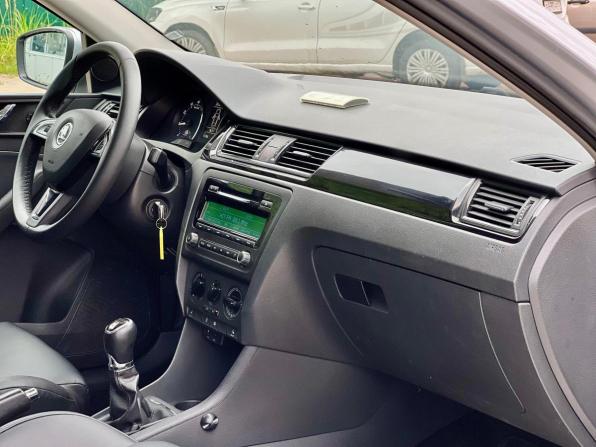 Skoda Rapid I с пробегом 2015 года, цена 1 099 000 рублей, 91296 км, лифтбек, Автокод Объявления