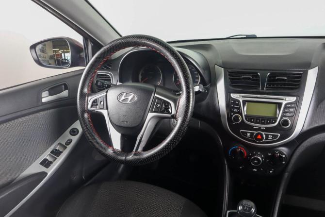 Hyundai Solaris I с пробегом 2011 года, цена 529 000 рублей, 425500 км, хэтчбек, Автокод Объявления