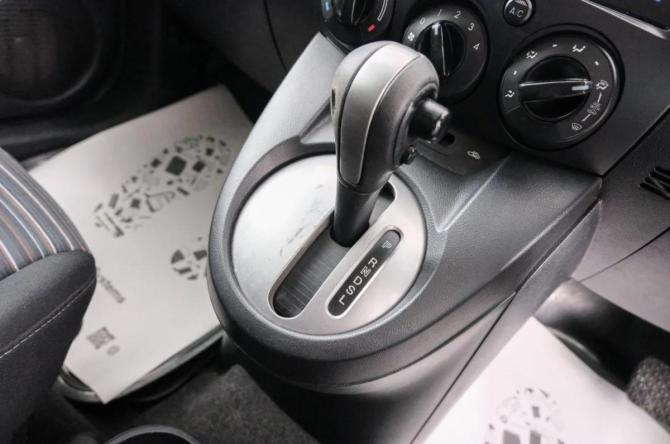 Mazda Demio III (DE) с пробегом 2009 года, цена 649 000 рублей, 172468 км, хэтчбек, Автокод Объявления