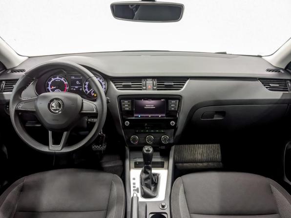 Skoda Octavia III (A7) Рестайлинг с пробегом 2019 года, цена 1 785 000 рублей, 76921 км, лифтбек, Автокод Объявления