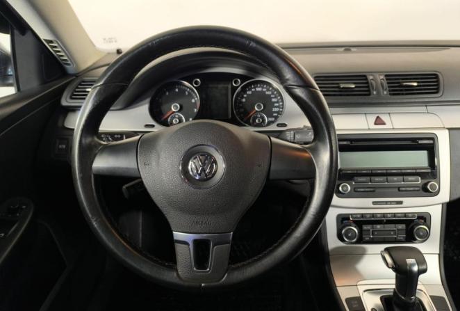 Volkswagen Passat B7 с пробегом 2010 года, цена 615 000 рублей, 203331 км, седан, Автокод Объявления