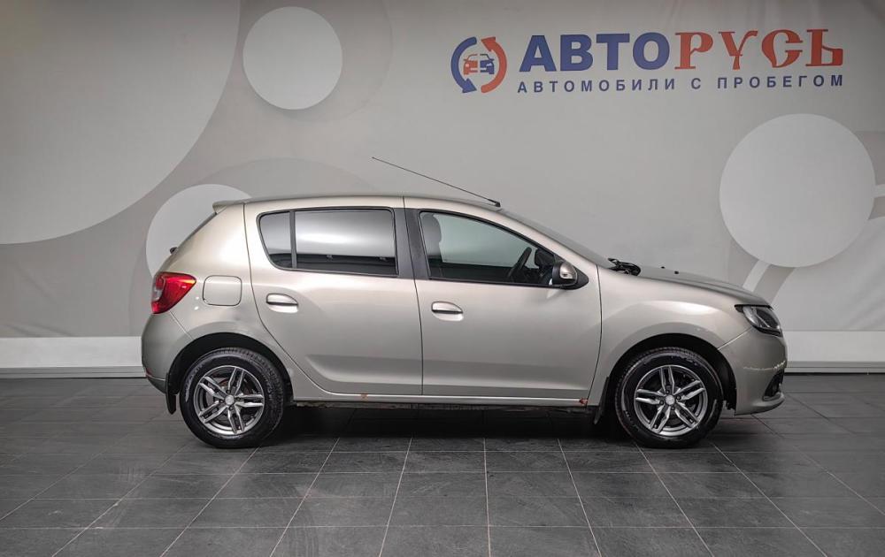 Renault Sandero II Москва  - изображение 5