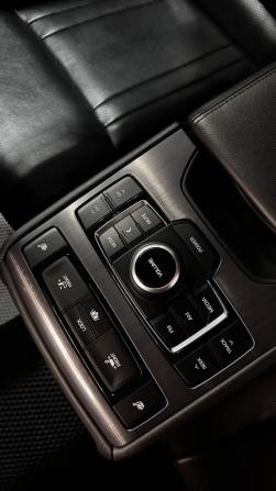Hyundai Genesis II с пробегом 2015 года, цена 1 620 000 рублей, 265746 км, седан, Автокод Объявления