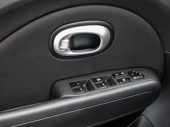Kia Soul II с пробегом 2016 года, цена 1 686 584 рубля, 39650 км, хэтчбек, Автокод Объявления