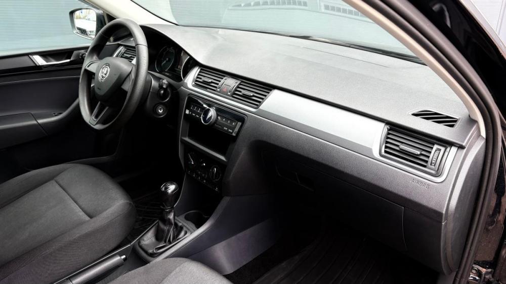 Skoda Rapid I Рестайлинг Брянск  - изображение 11