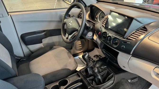 Mitsubishi L200 IV с пробегом 2010 года, цена 1 099 000 рублей, 266055 км, пикап, Автокод Объявления