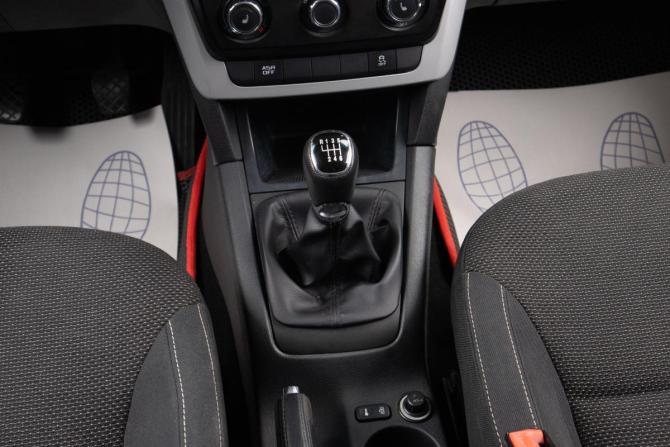 Skoda Yeti I с пробегом 2013 года, цена 699 000 рублей, 191123 км, внедорожник, Автокод Объявления