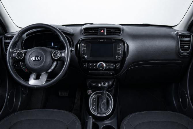 Kia Soul II Рестайлинг с пробегом 2017 года, цена 1 489 000 рублей, 168000 км, хэтчбек, Автокод Объявления