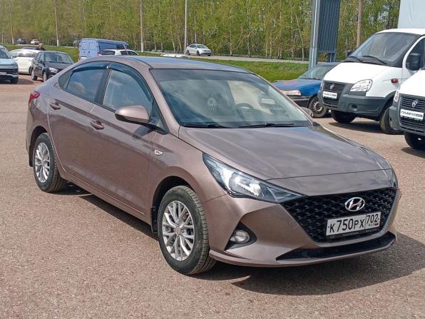 Hyundai Solaris II Рестайлинг с пробегом 2021 года, цена 1 500 000 рублей, 45287 км, седан, Автокод Объявления