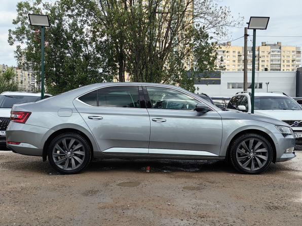 Skoda Superb III с пробегом 2016 года, цена 1 619 000 рублей, 180051 км, лифтбек, Автокод Объявления