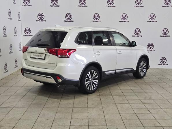 Mitsubishi Outlander III Рестайлинг 2 с пробегом 2018 года, цена 1 833 000 рублей, 89565 км, внедорожник, Автокод Объявления