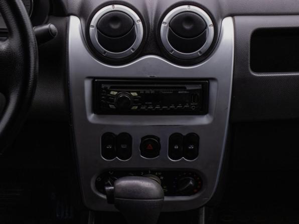 Renault Logan I Рестайлинг с пробегом 2010 года, цена 475 000 рублей, 255074 км, седан, Автокод Объявления