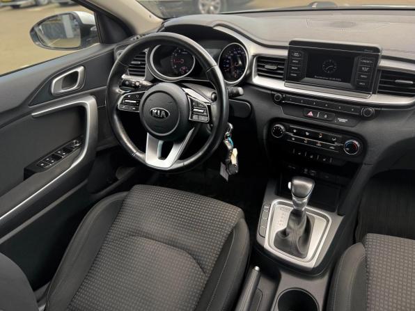 Kia Ceed III с пробегом 2019 года, цена 1 600 000 рублей, 135000 км, универсал, Автокод Объявления