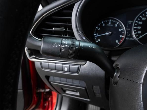 Mazda 3 IV (BP) с пробегом 2019 года, цена 2 535 000 рублей, 92132 км, хэтчбек, Автокод Объявления