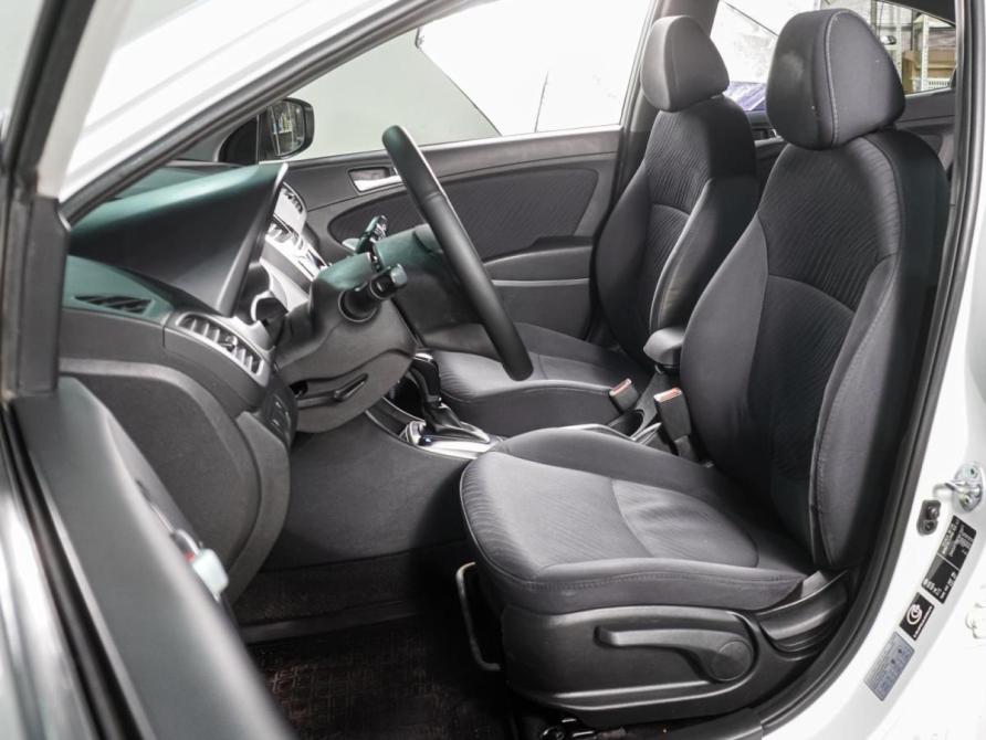 Hyundai Solaris I Рестайлинг Воронеж  - изображение 10