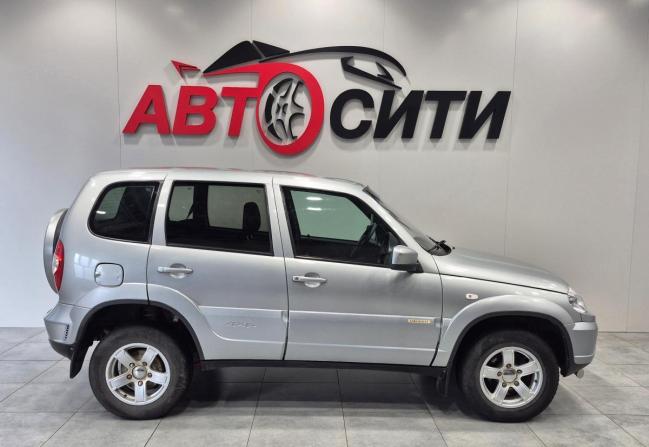 Chevrolet Niva I Рестайлинг с пробегом 2016 года, цена 640 000 рублей, 139707 км, внедорожник, Автокод Объявления