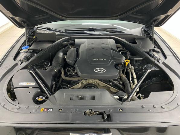 Hyundai Genesis II с пробегом 2015 года, цена 1 980 000 рублей, 188763 км, седан, Автокод Объявления