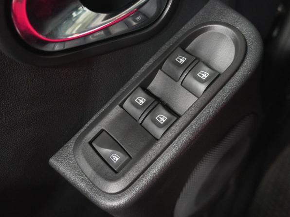 Renault Duster I Рестайлинг с пробегом 2016 года, цена 1 298 000 рублей, 84679 км, внедорожник, Автокод Объявления