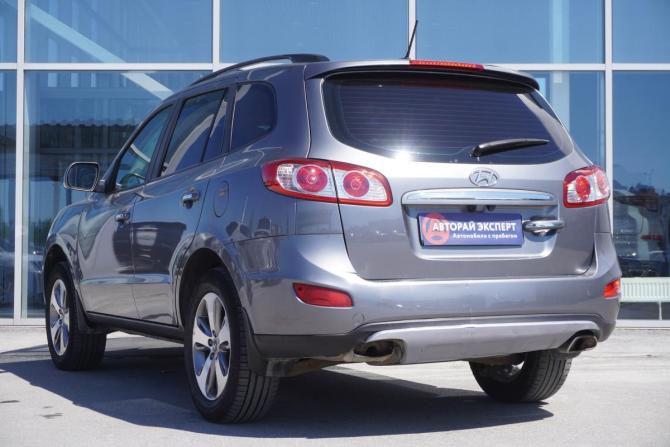 Hyundai Santa Fe II Рестайлинг с пробегом 2012 года, цена 1 245 000 рублей, 307371 км, внедорожник, Автокод Объявления