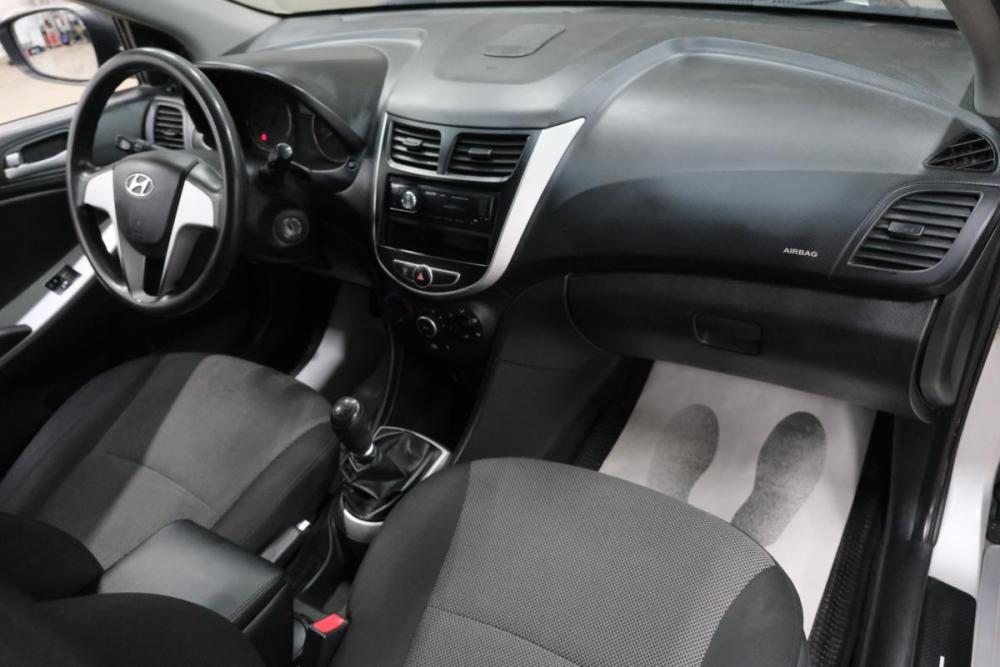 Hyundai Solaris I Омск  - изображение 18