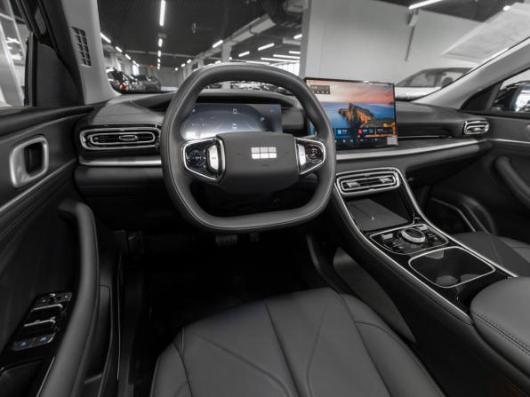 Geely Galaxy Starshine 6 с пробегом 2025 года, цена 2 550 000 рублей, 60 км, седан, Автокод Объявления