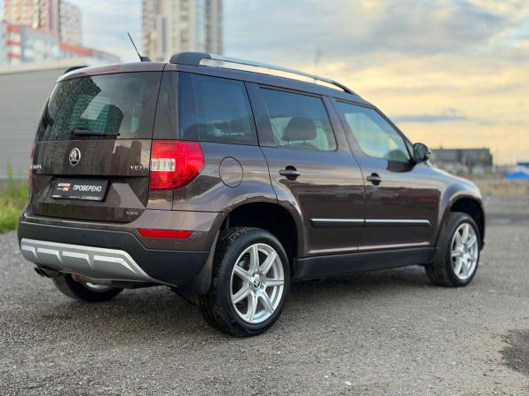Skoda Yeti I Рестайлинг с пробегом 2017 года, цена 1 585 000 рублей, 100067 км, внедорожник, Автокод Объявления